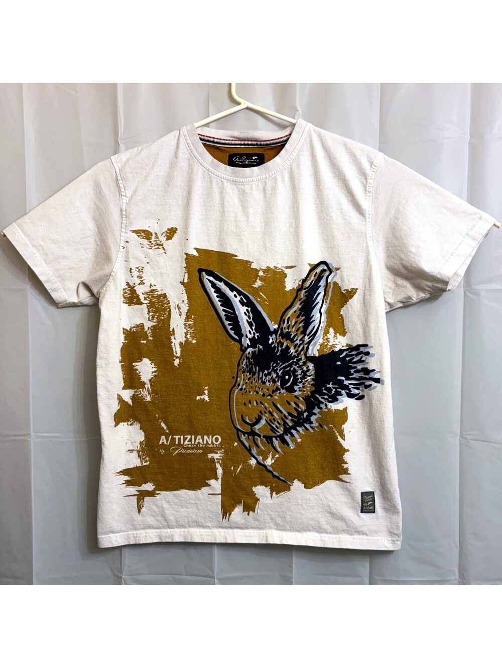 A. Tiziano Men's Large Rabbit Graphic T-Shirt White Brown Large L Streetwear